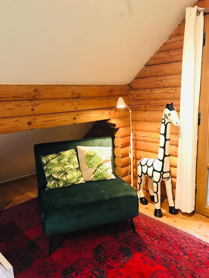 Eifel-Lounge Blockhaus Mit Kamin Garten Balkon Nahe Koeln Therme Bruehl Phantasialand Weilerswist Luaran gambar