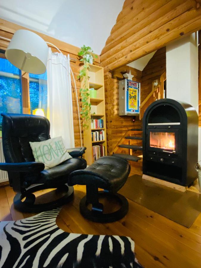 Eifel-Lounge Blockhaus Mit Kamin Garten Balkon Nahe Koeln Therme Bruehl Phantasialand Weilerswist Luaran gambar