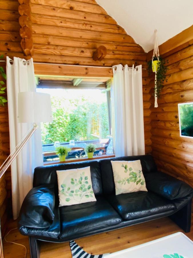 Eifel-Lounge Blockhaus Mit Kamin Garten Balkon Nahe Koeln Therme Bruehl Phantasialand Weilerswist Luaran gambar