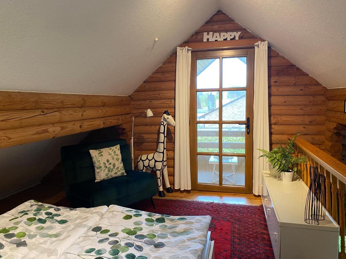 Eifel-Lounge Blockhaus Mit Kamin Garten Balkon Nahe Koeln Therme Bruehl Phantasialand Weilerswist Luaran gambar