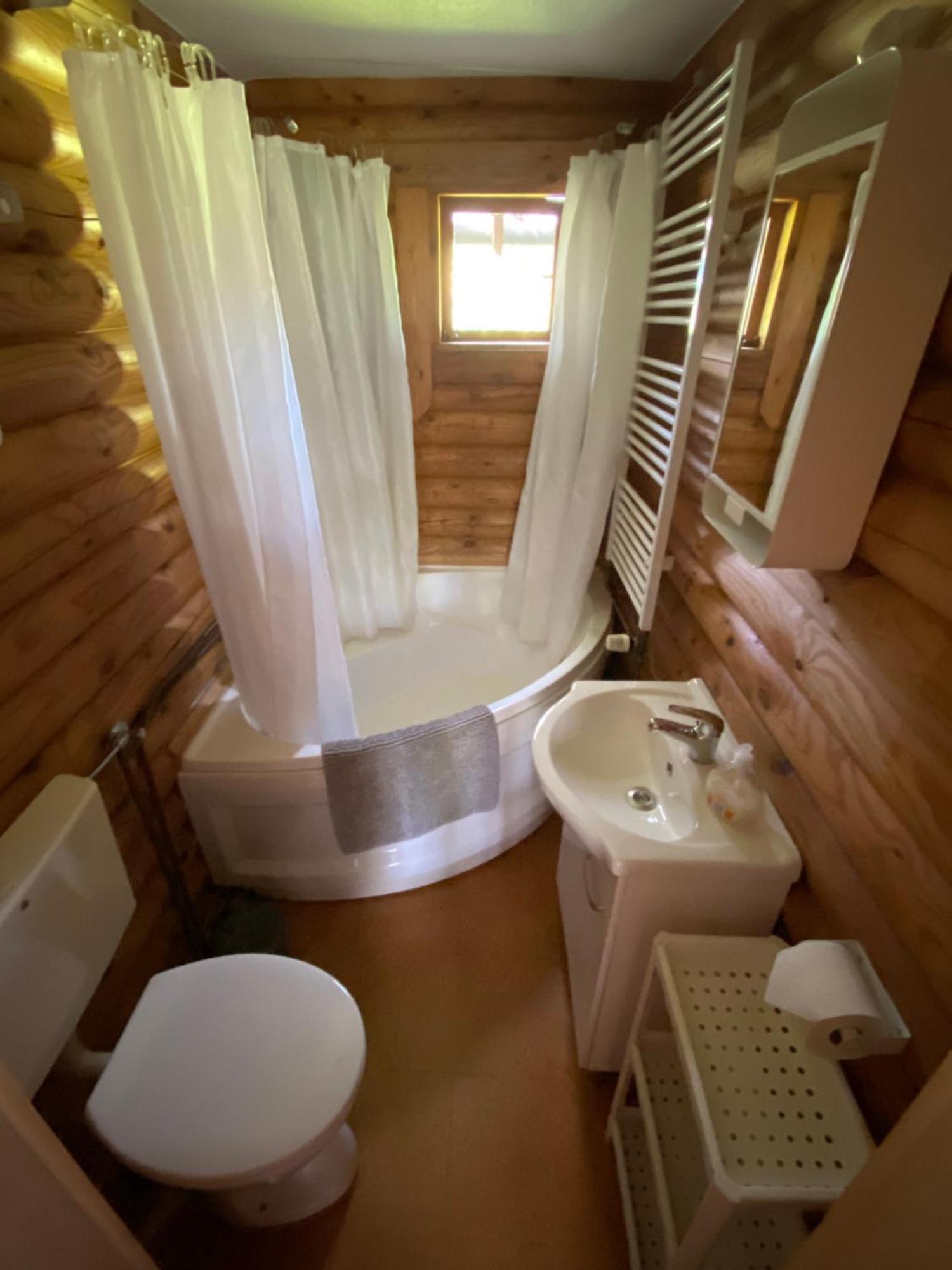 Eifel-Lounge Blockhaus Mit Kamin Garten Balkon Nahe Koeln Therme Bruehl Phantasialand Weilerswist Luaran gambar