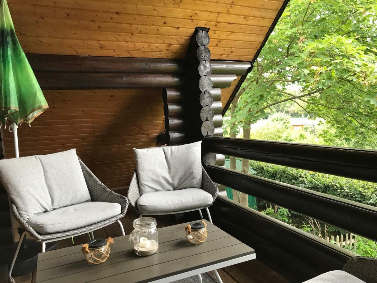Eifel-Lounge Blockhaus Mit Kamin Garten Balkon Nahe Koeln Therme Bruehl Phantasialand Weilerswist Luaran gambar